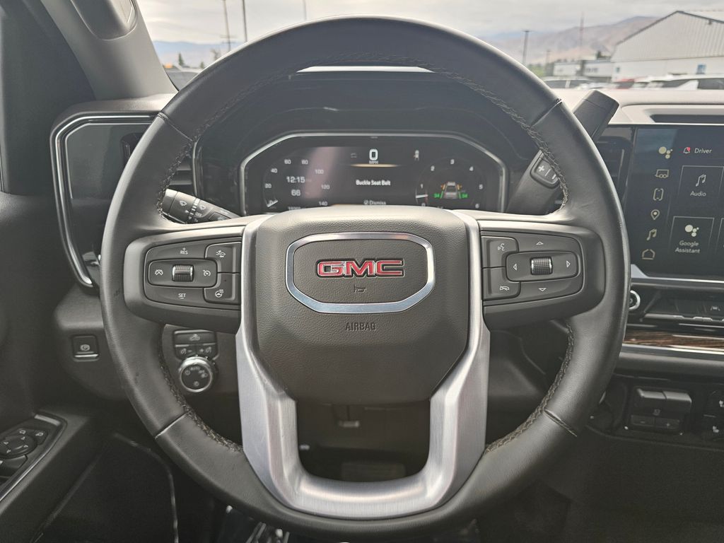 GMC Sierra photo 26