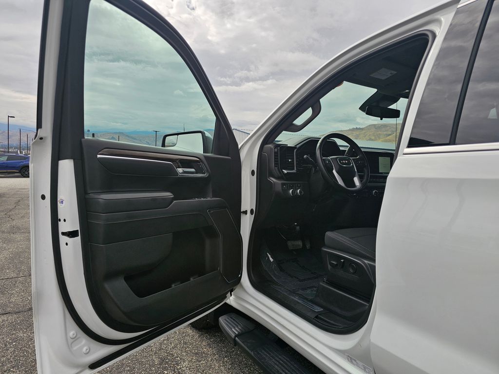 GMC Sierra photo 27