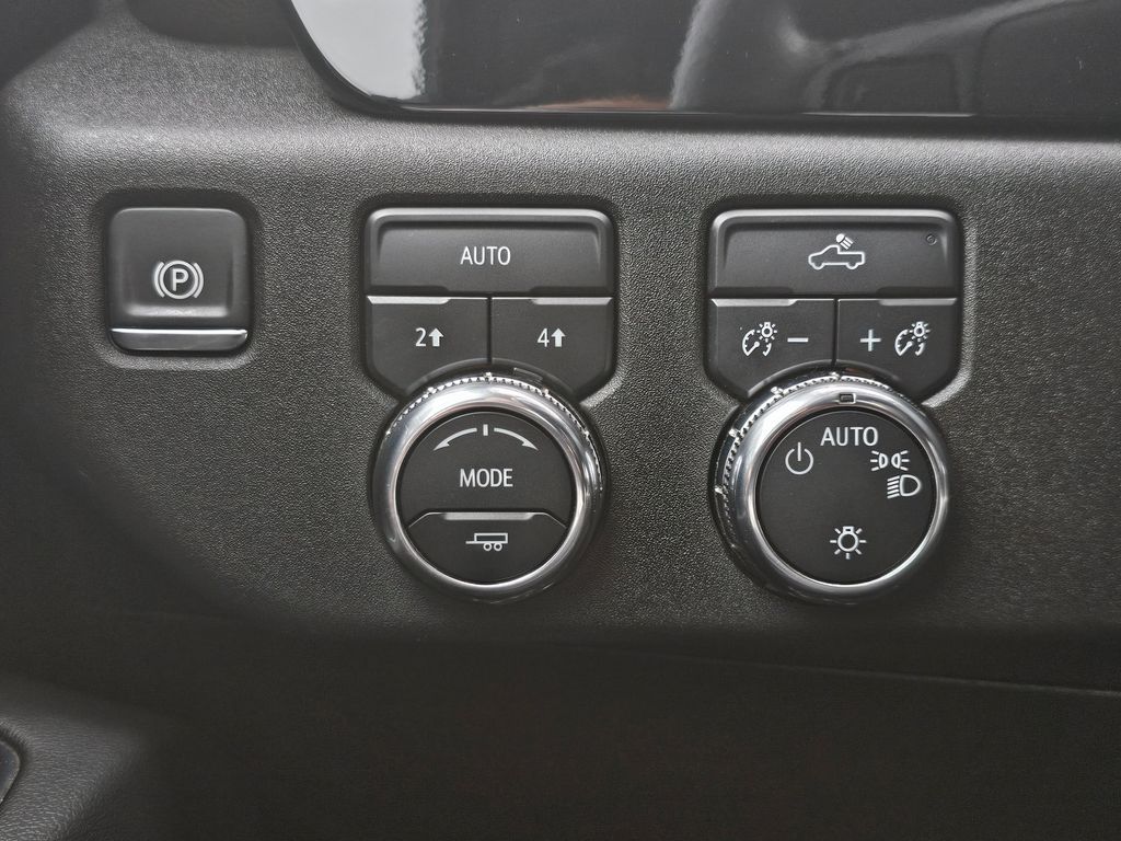 GMC Sierra photo 37