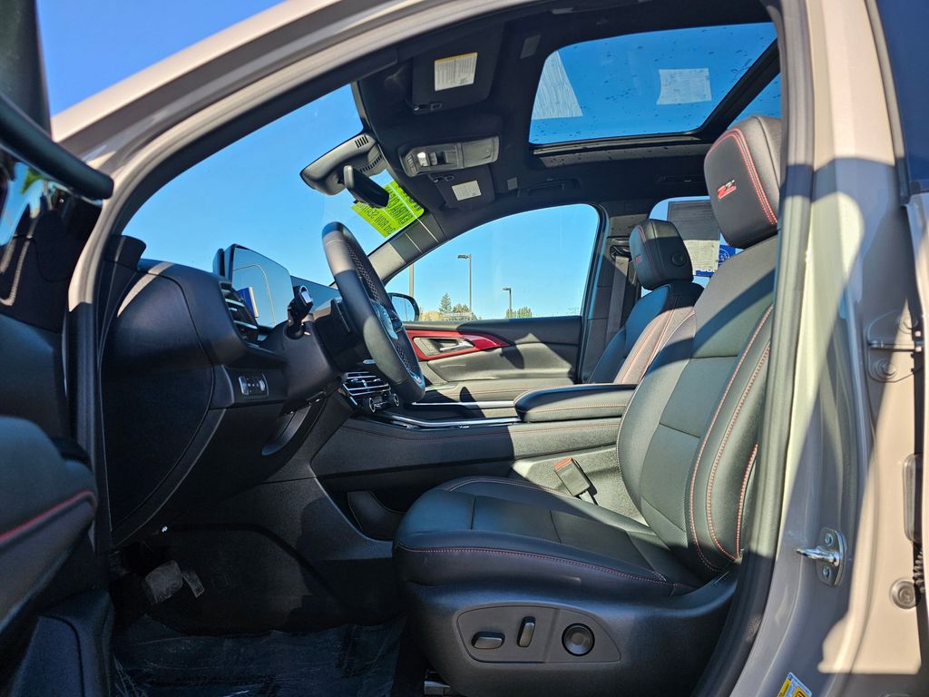Chevrolet Traverse photo 30