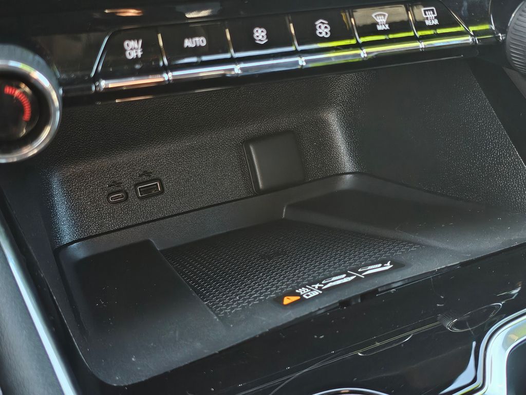 Chevrolet Traverse photo 35