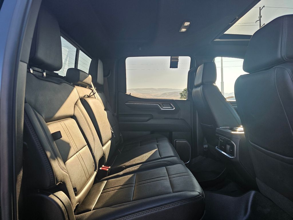 Chevrolet Silverado photo 19