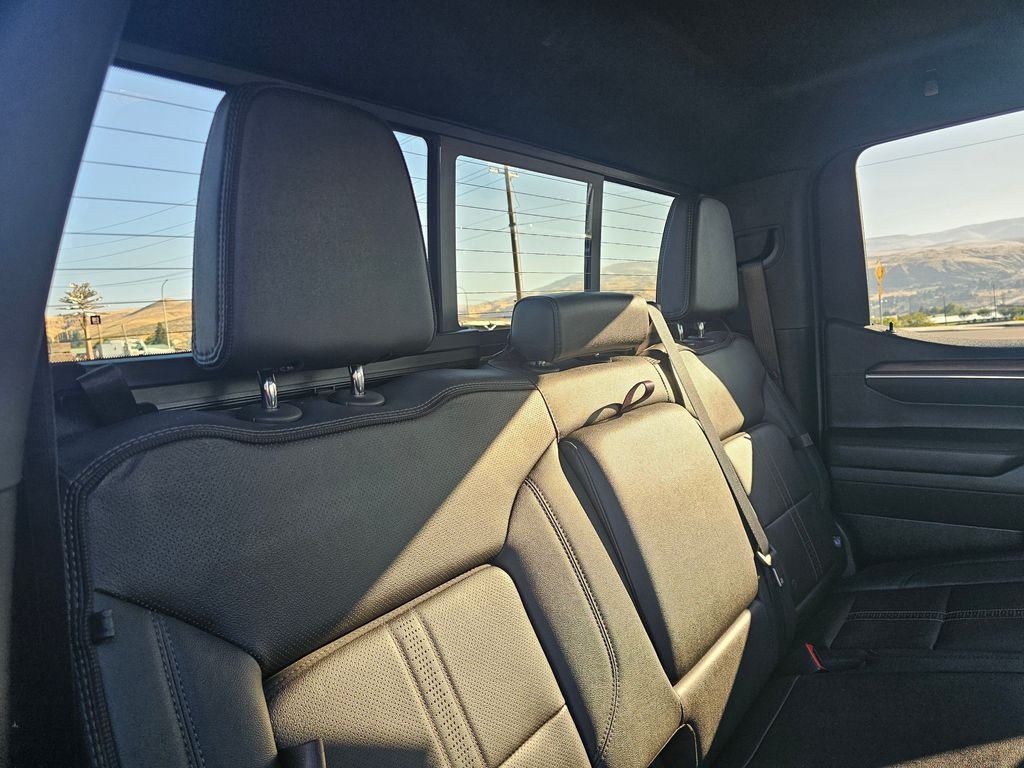 Chevrolet Silverado photo 20
