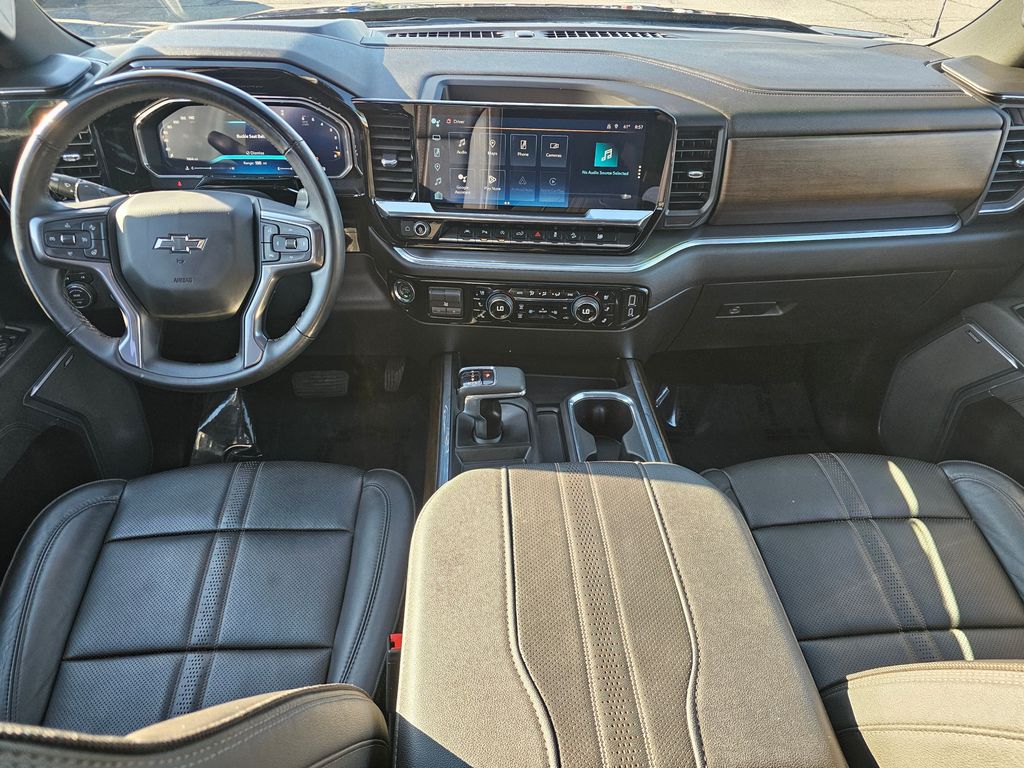 Chevrolet Silverado photo 25
