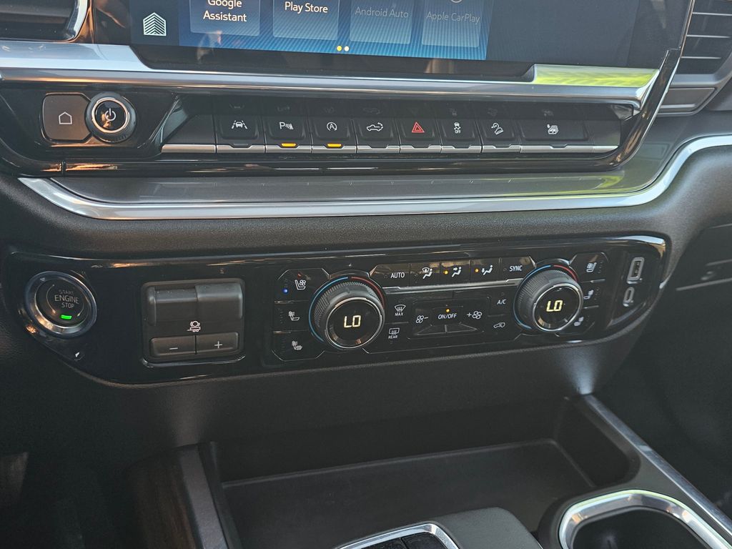 Chevrolet Silverado photo 33