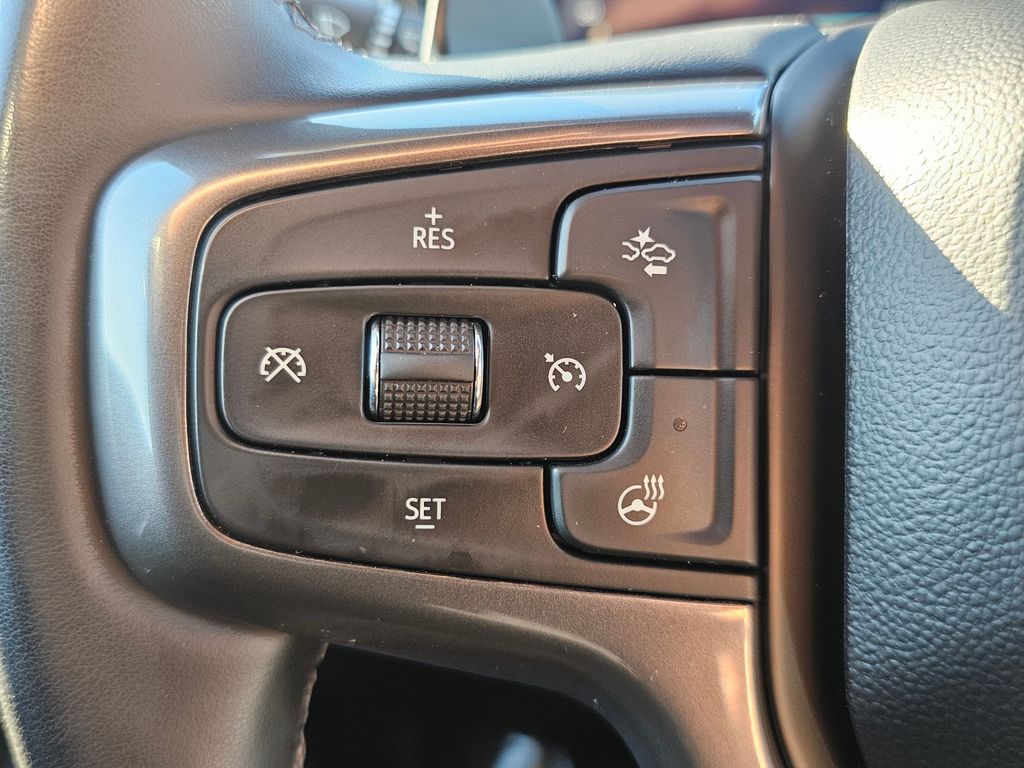 Chevrolet Silverado photo 36
