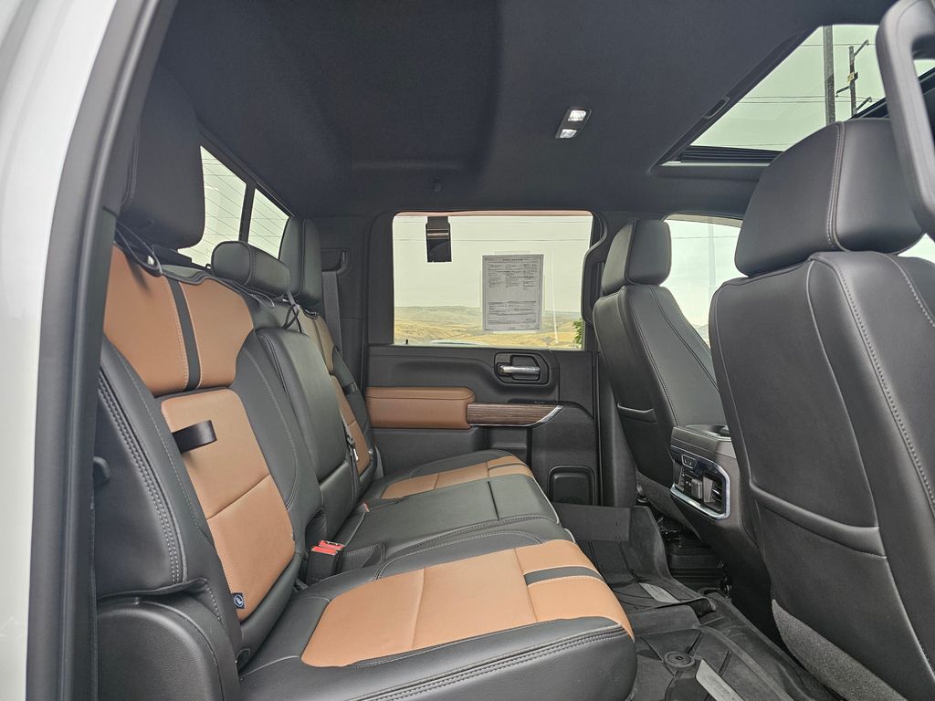 Chevrolet Silverado photo 19