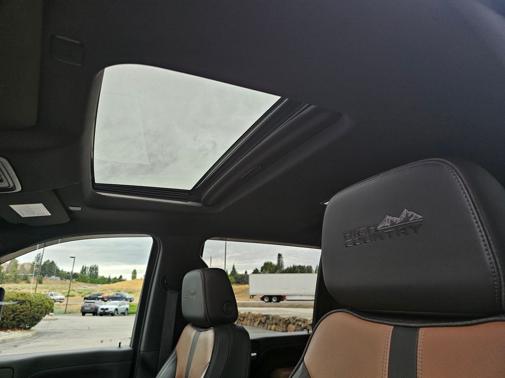 Chevrolet Silverado photo 30