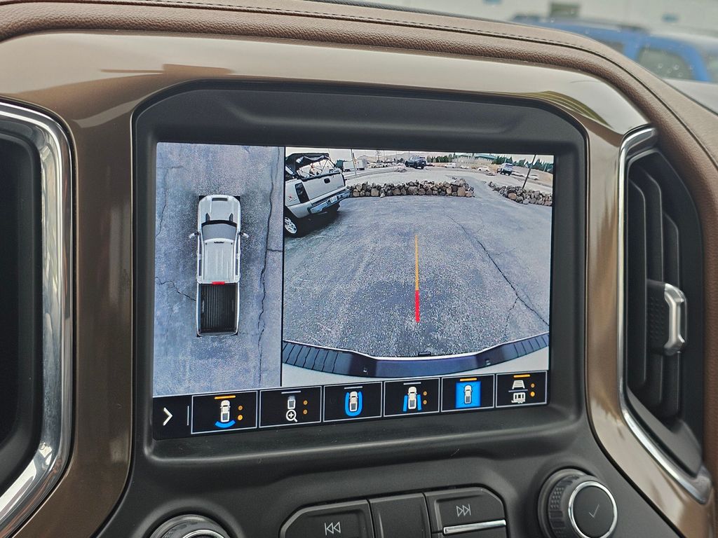 Chevrolet Silverado photo 32