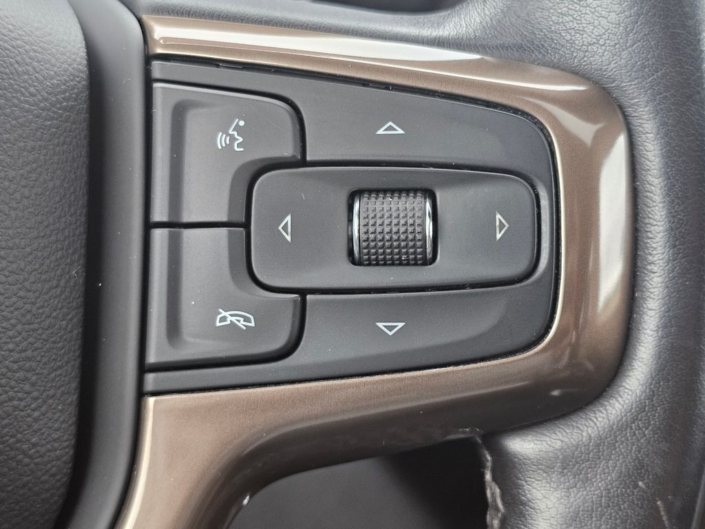 Chevrolet Silverado photo 36