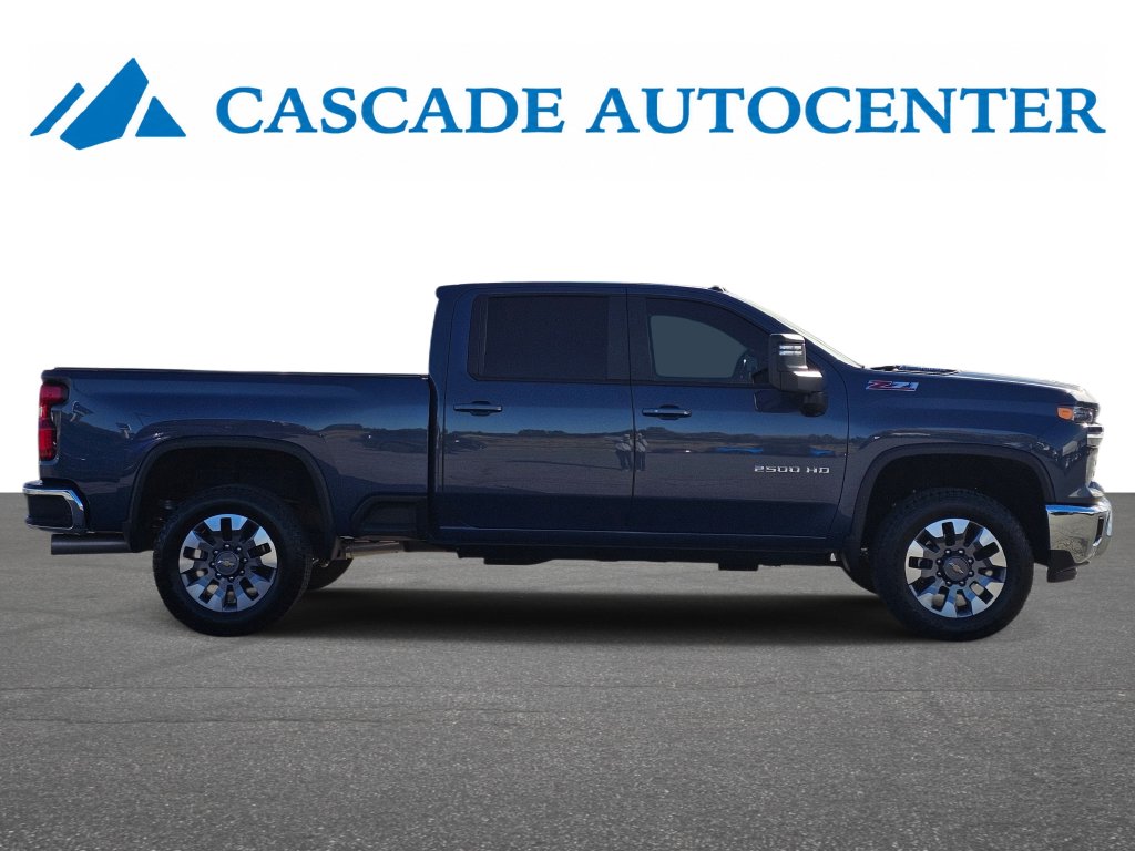 Chevrolet Silverado photo 9