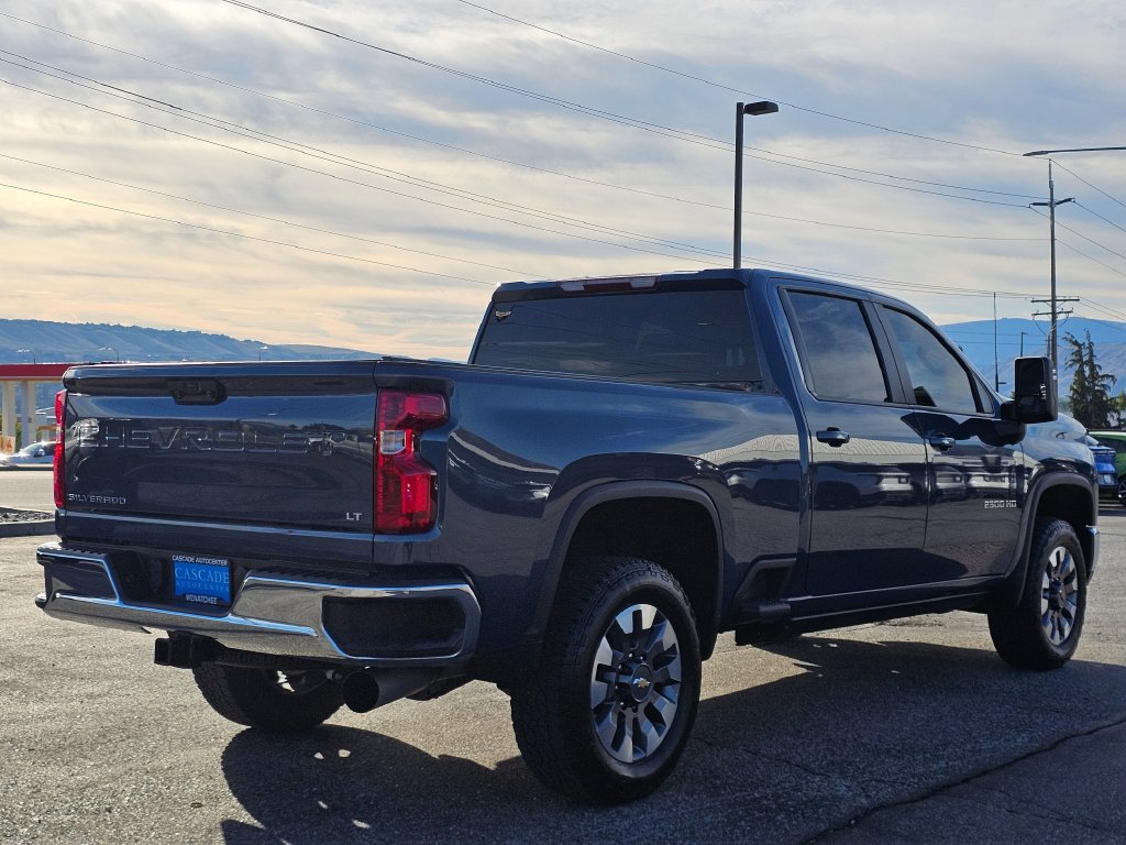 Chevrolet Silverado photo 15