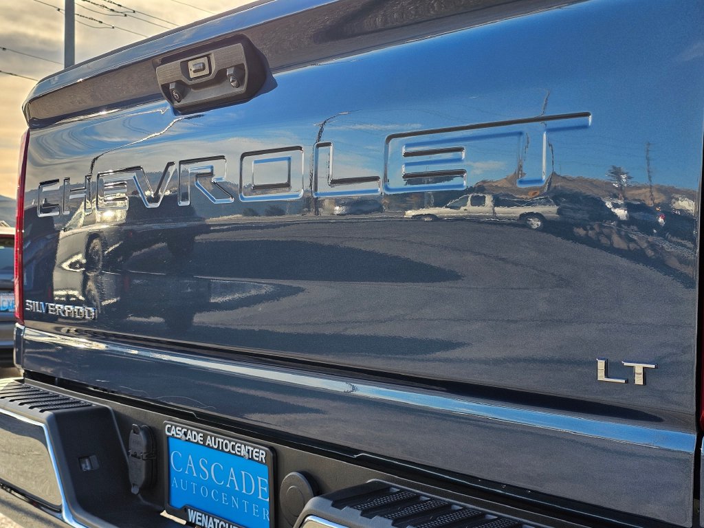 Chevrolet Silverado photo 20