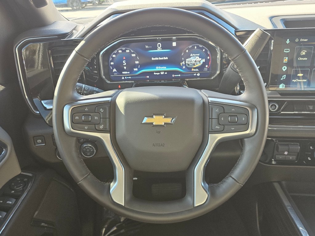 Chevrolet Silverado photo 26