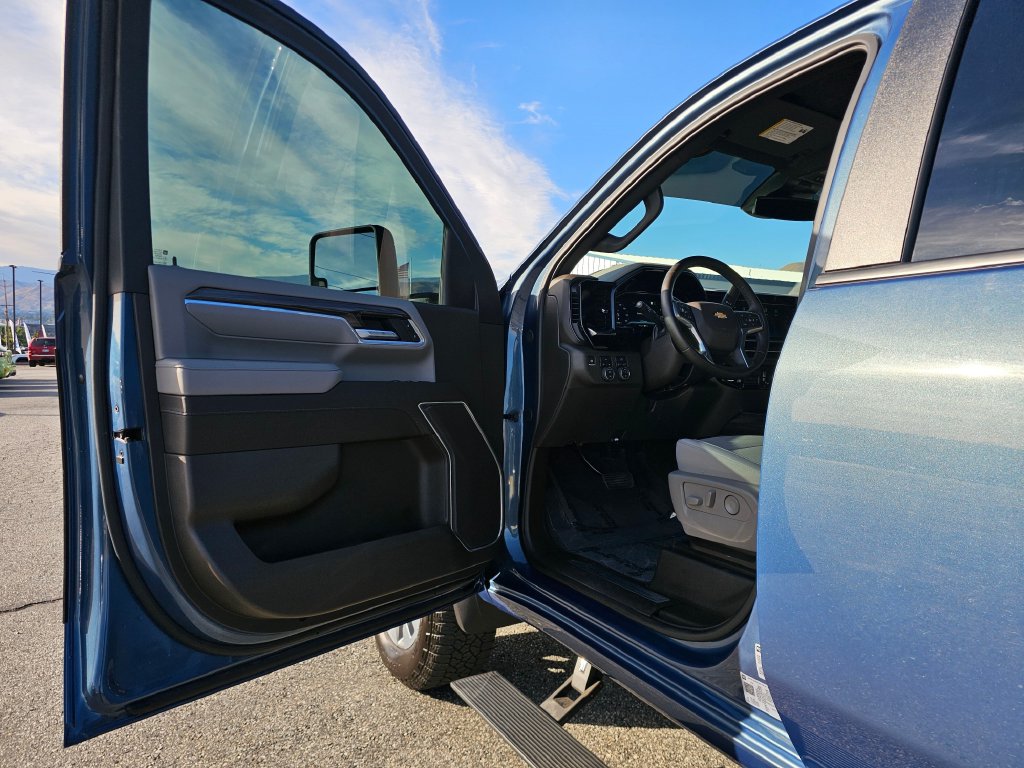 Chevrolet Silverado photo 27