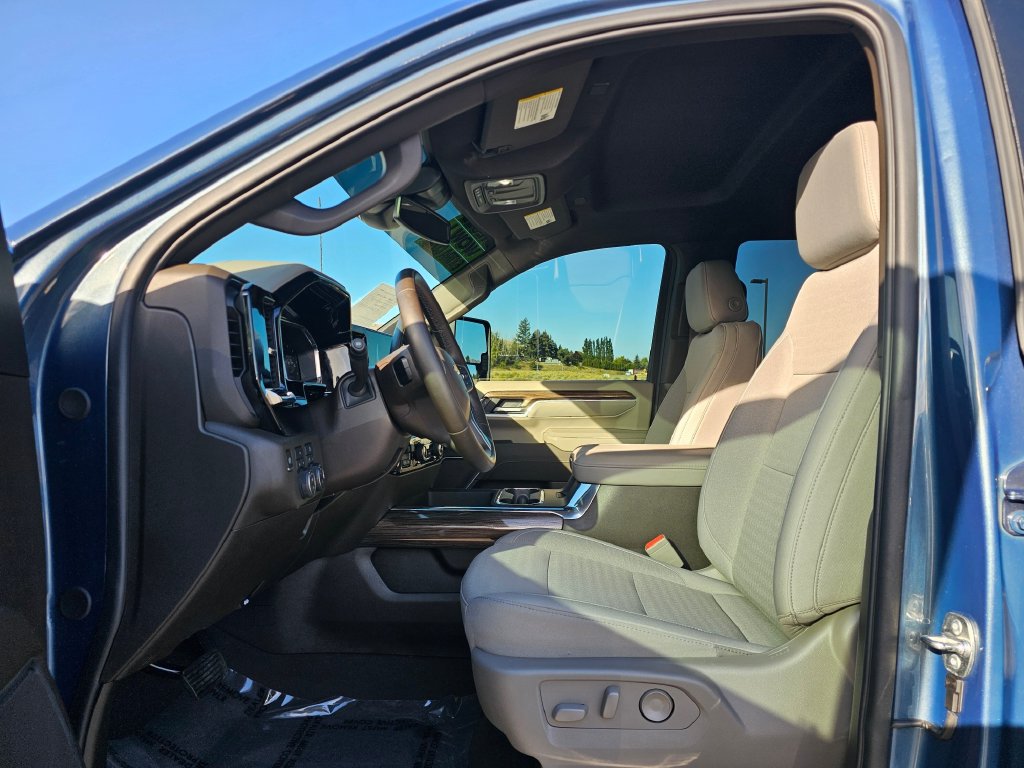 Chevrolet Silverado photo 28