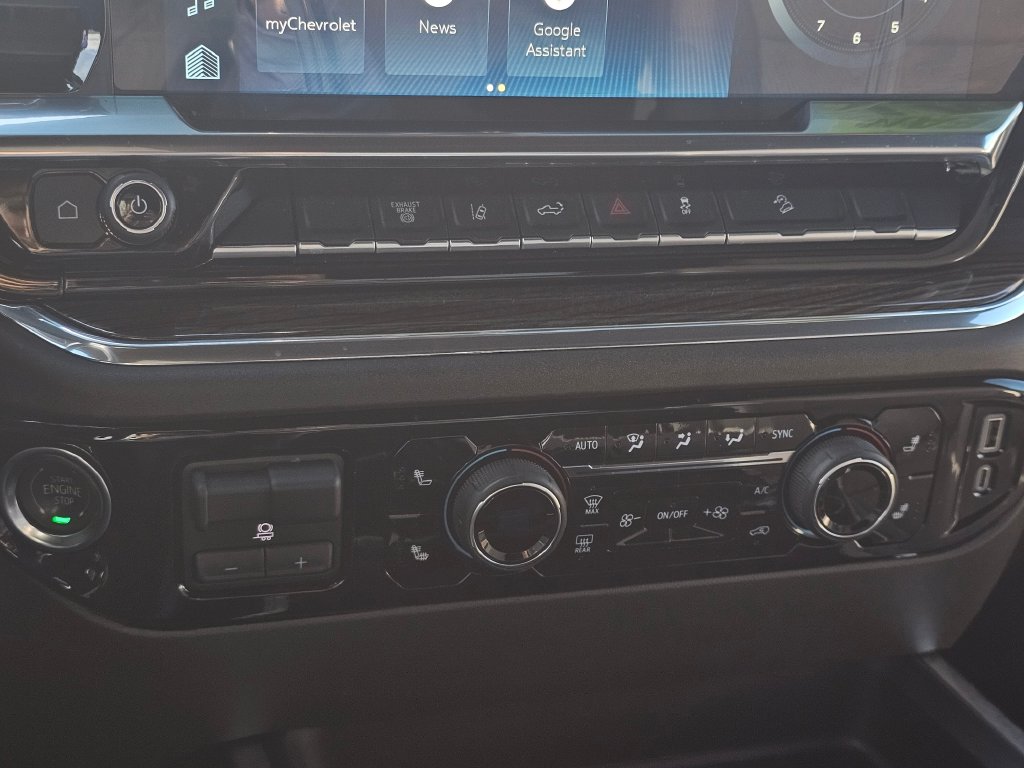 Chevrolet Silverado photo 33