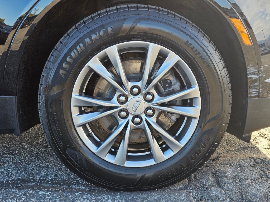 Cadillac XT5 photo 16
