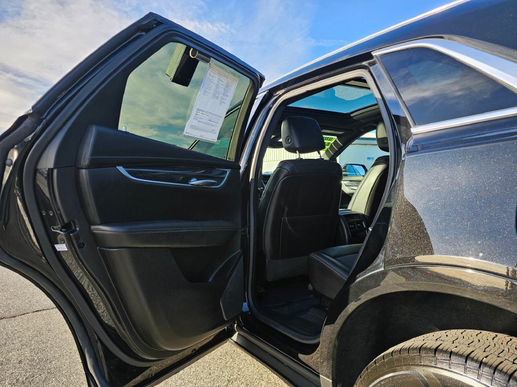 Cadillac XT5 photo 23