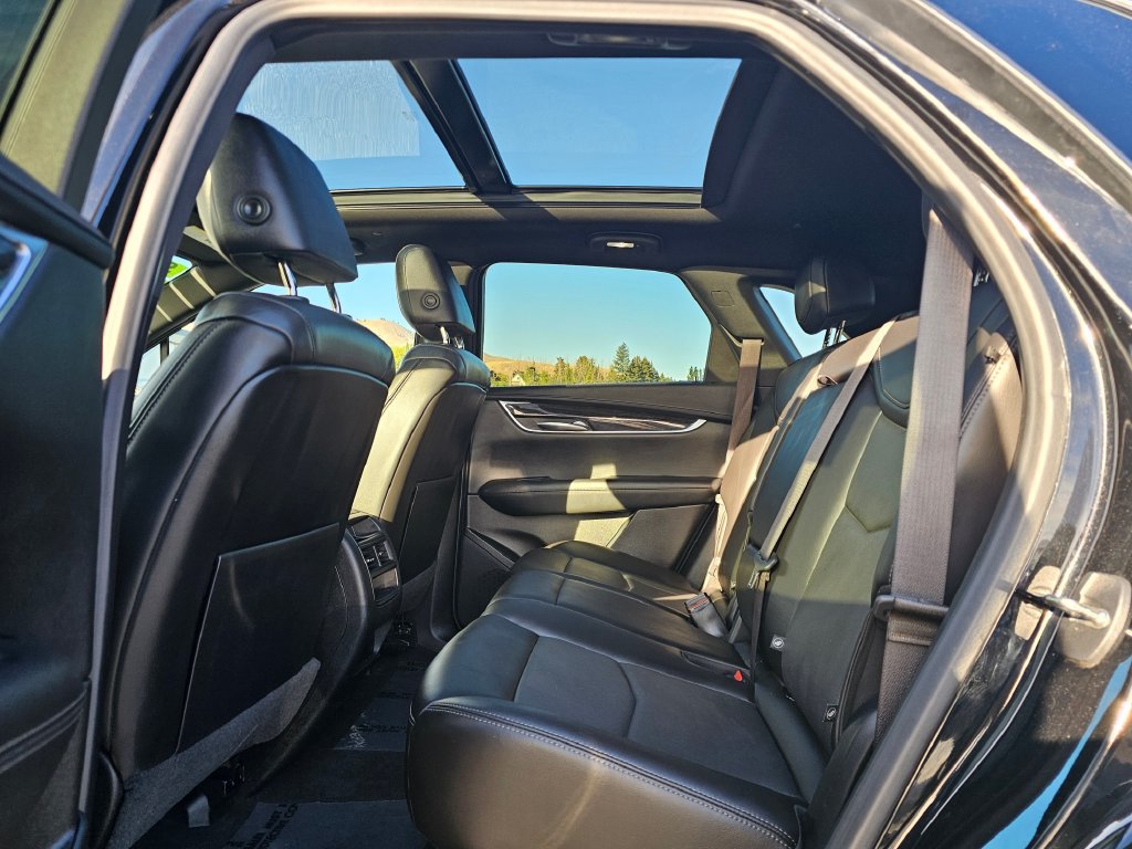 Cadillac XT5 photo 24