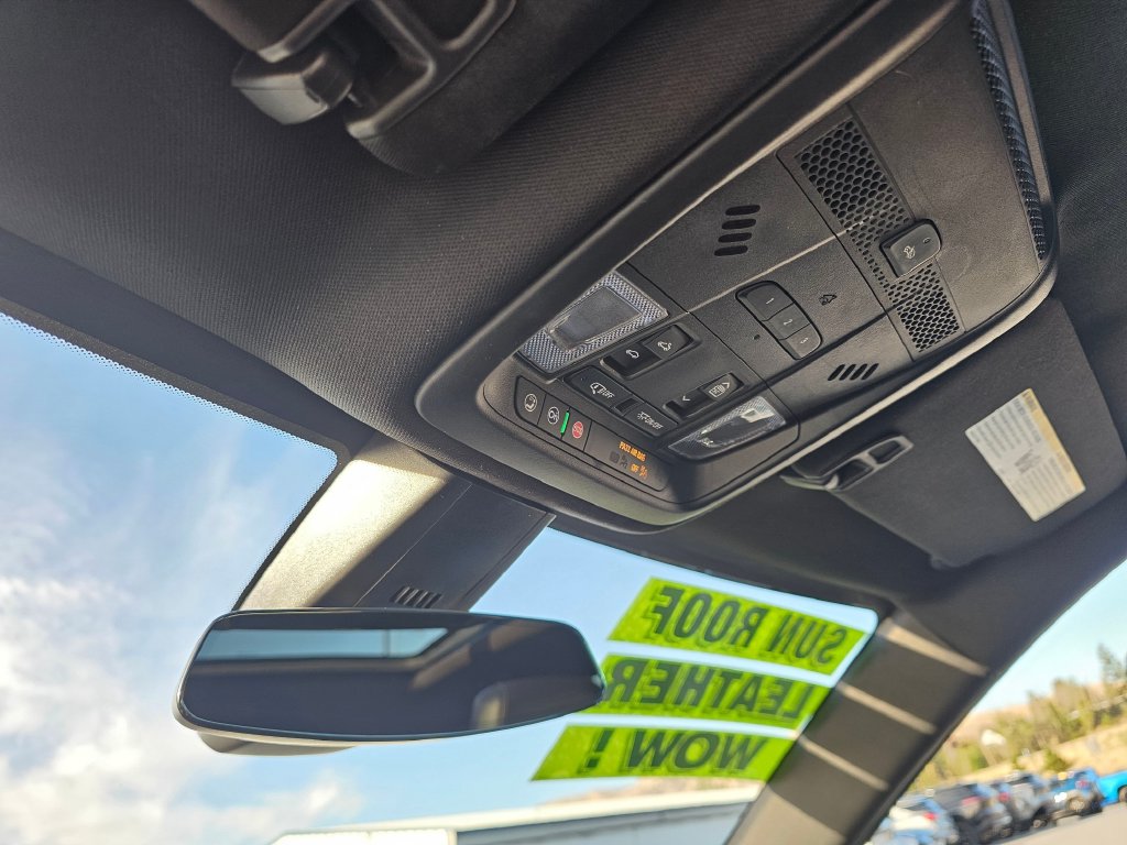 Cadillac XT5 photo 30