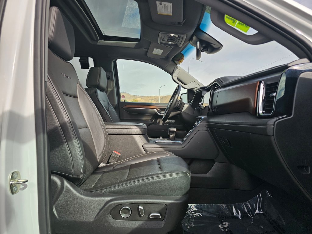 GMC Sierra photo 17
