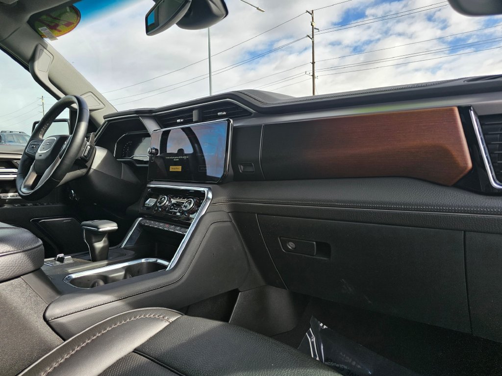 GMC Sierra photo 18
