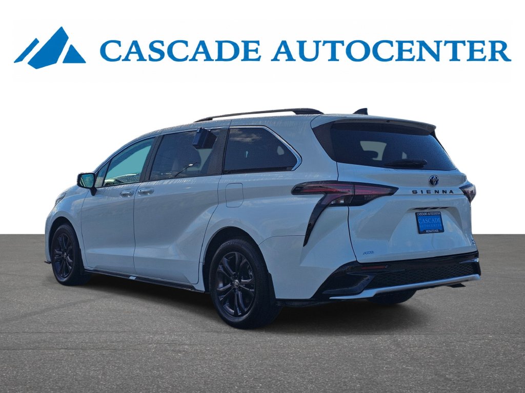 Toyota Sienna photo 5