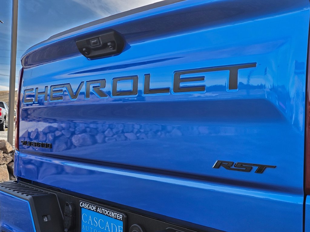 Chevrolet Silverado photo 21