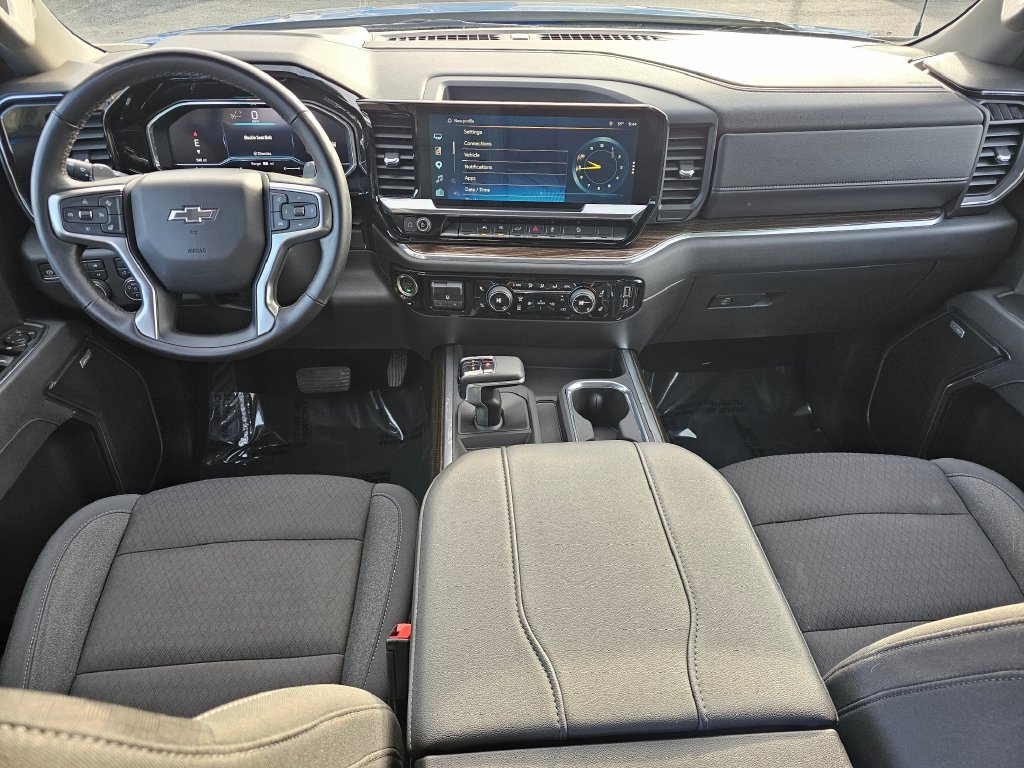 Chevrolet Silverado photo 26