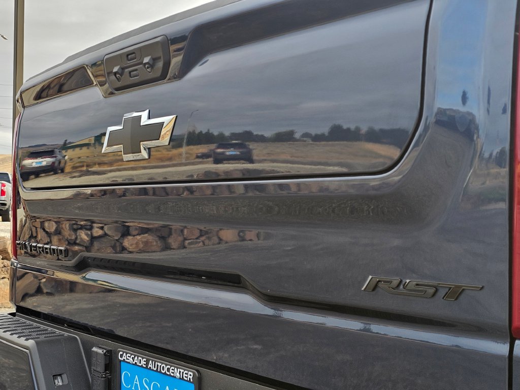 Chevrolet Silverado photo 21