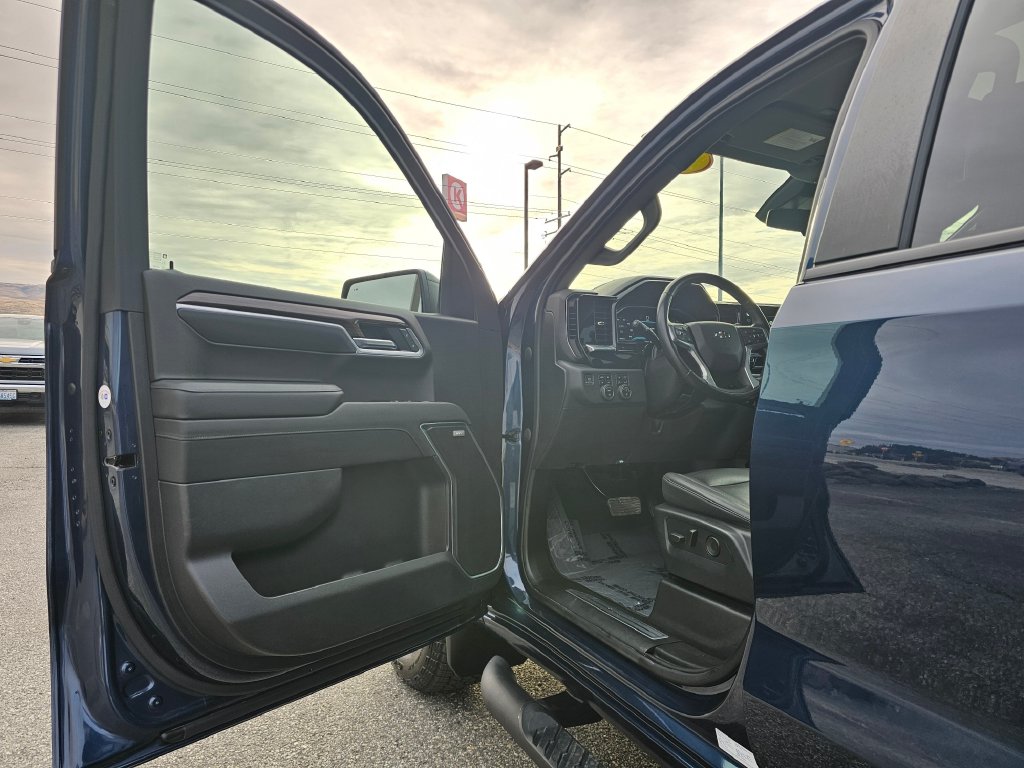 Chevrolet Silverado photo 27