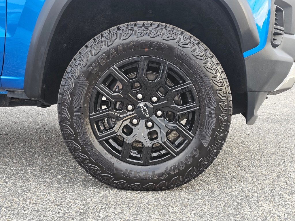 Chevrolet Colorado photo 16