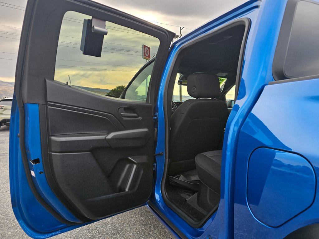 Chevrolet Colorado photo 23