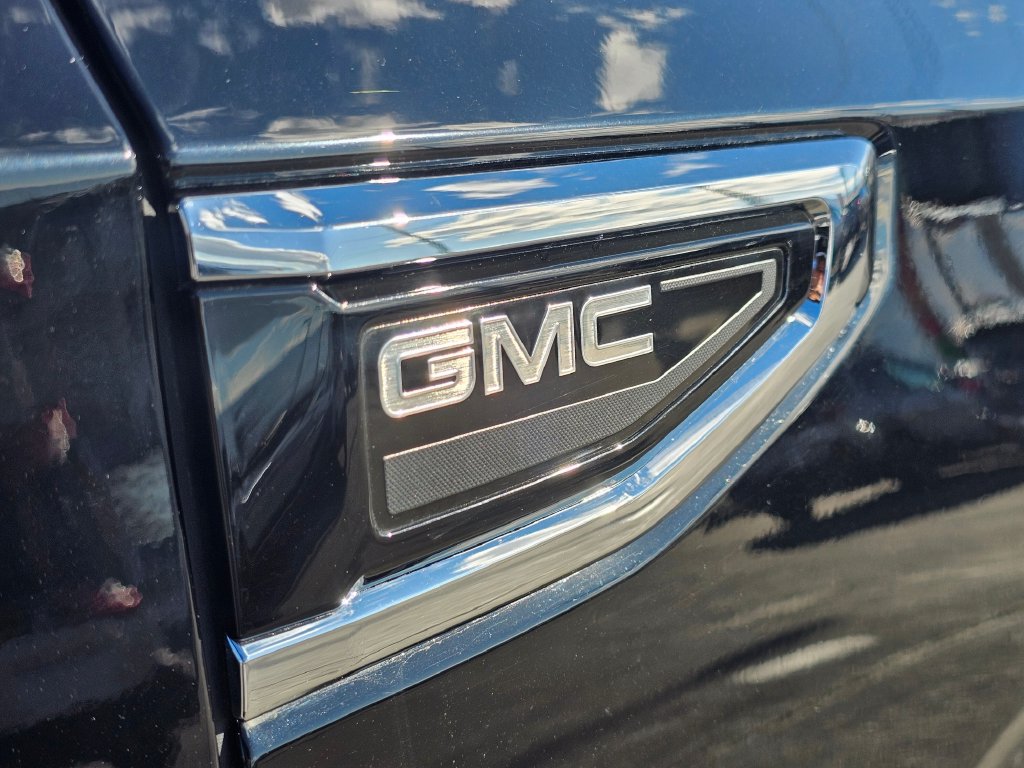 GMC Yukon XL photo 22