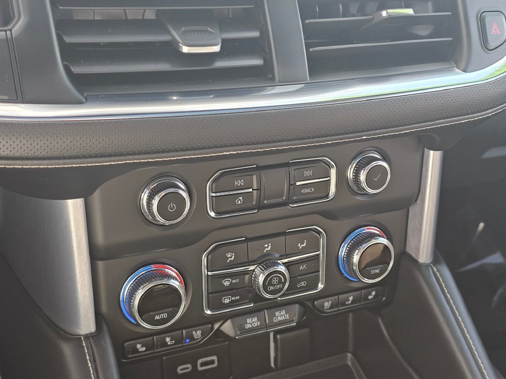 GMC Yukon XL photo 33
