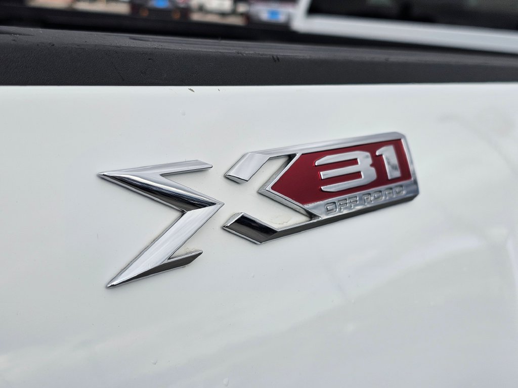 GMC Sierra photo 21