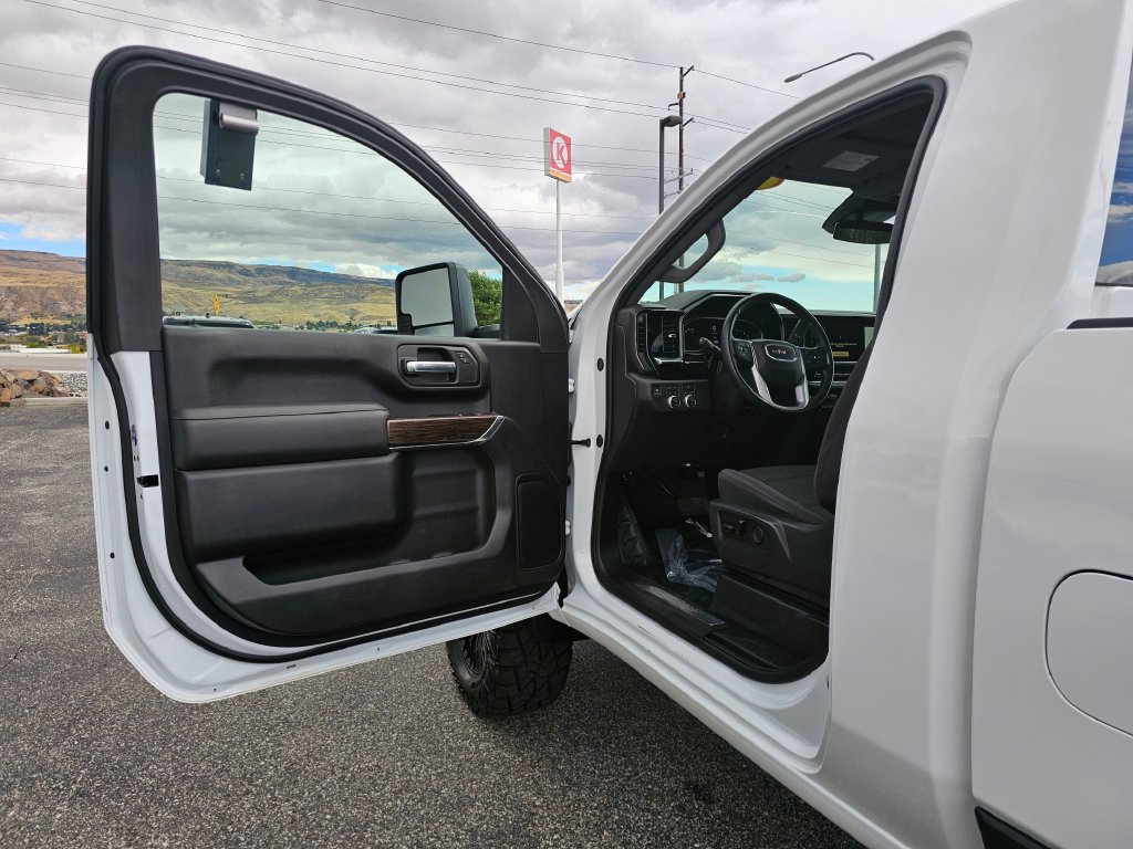GMC Sierra photo 24