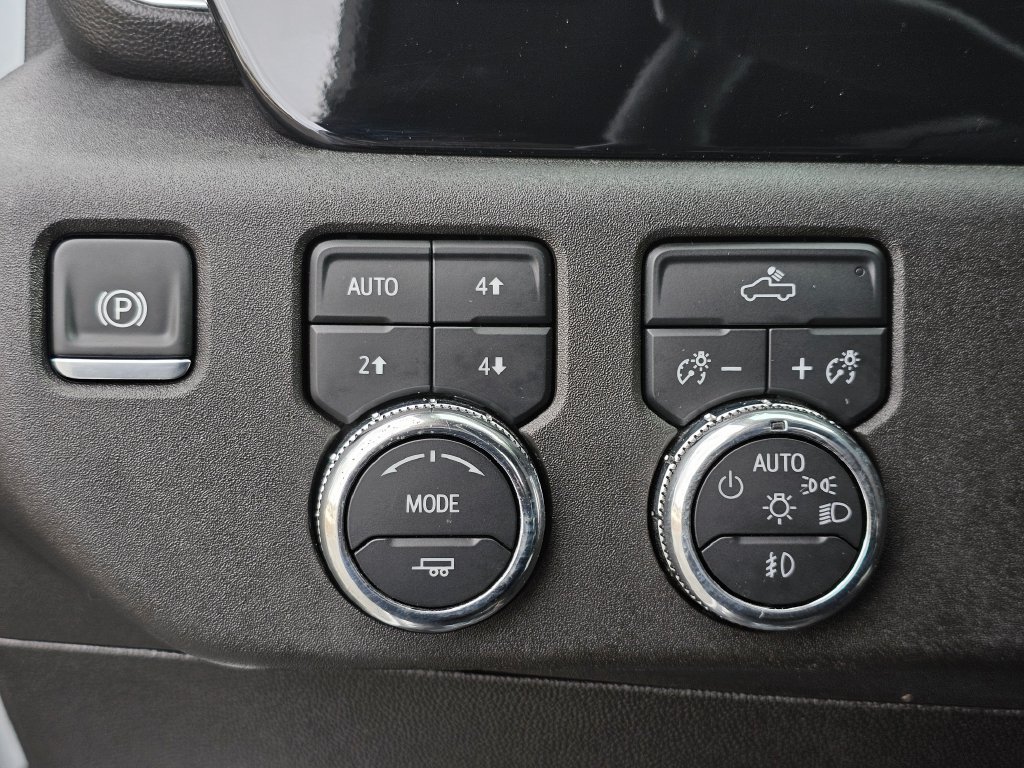 GMC Sierra photo 36