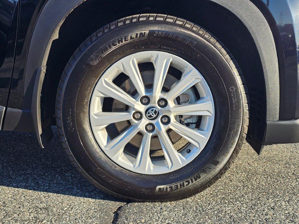 Toyota Grand Highlander photo 16