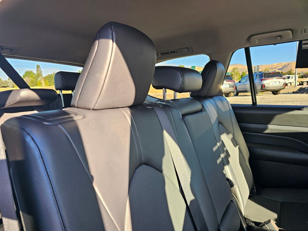 Toyota Grand Highlander photo 20