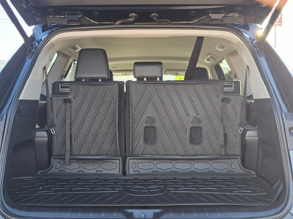 Toyota Grand Highlander photo 23