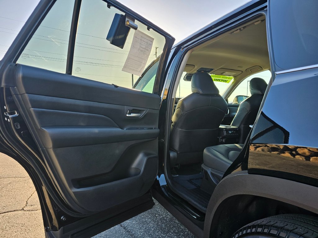 Toyota Grand Highlander photo 24