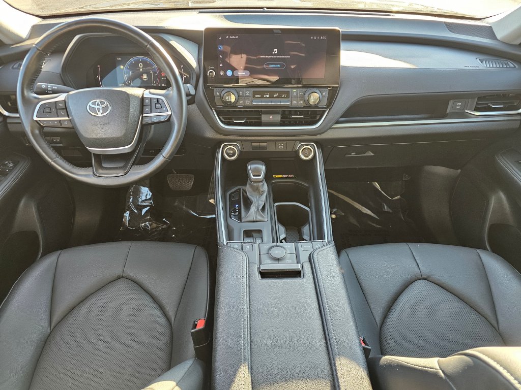 Toyota Grand Highlander photo 27