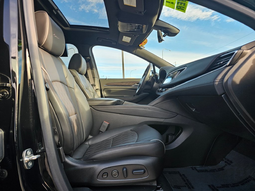 Buick Enclave photo 17