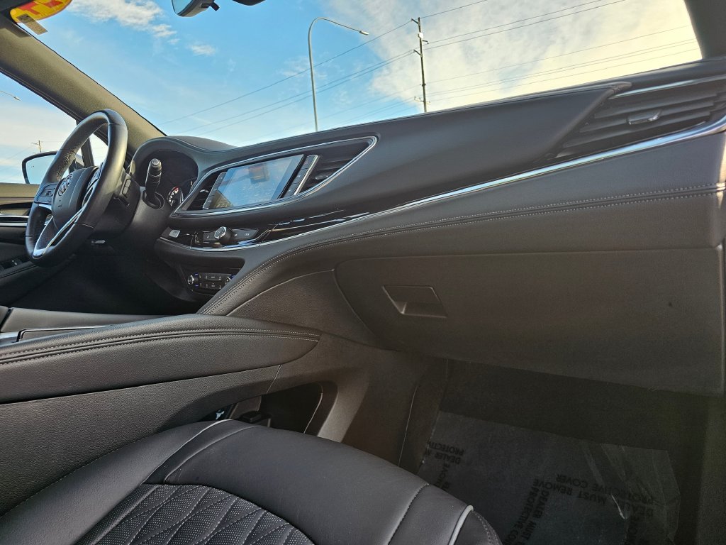 Buick Enclave photo 18