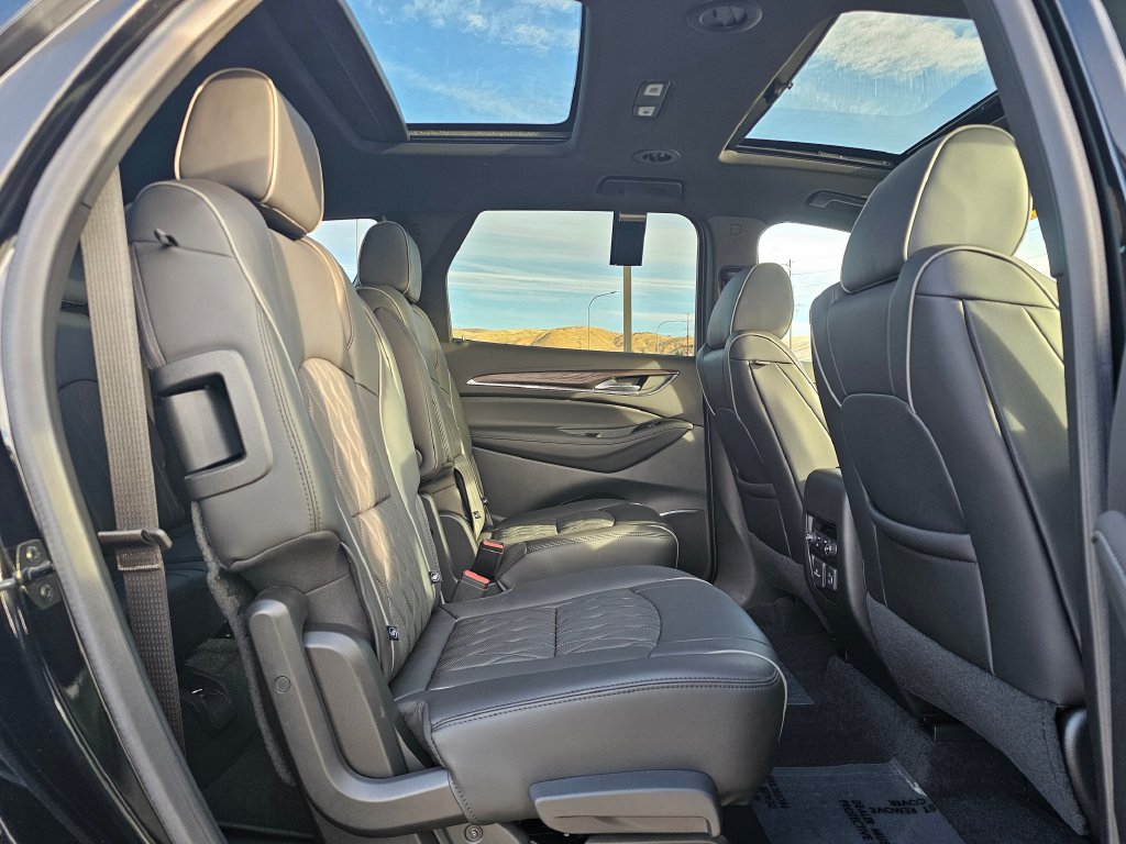 Buick Enclave photo 19