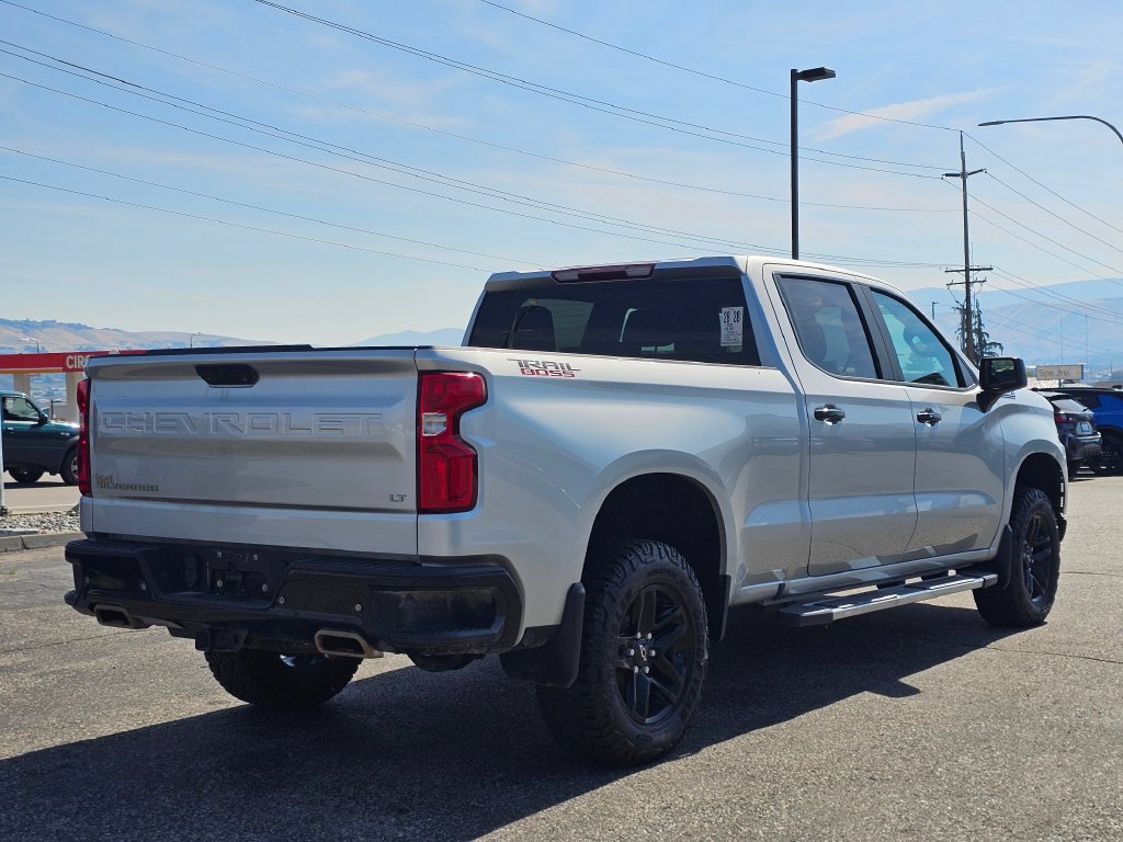 Chevrolet Silverado photo 5