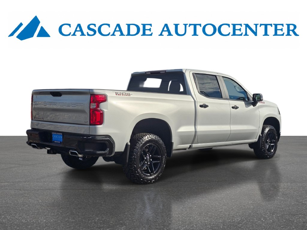 Photo 9 of this Chevrolet Silverado 1500