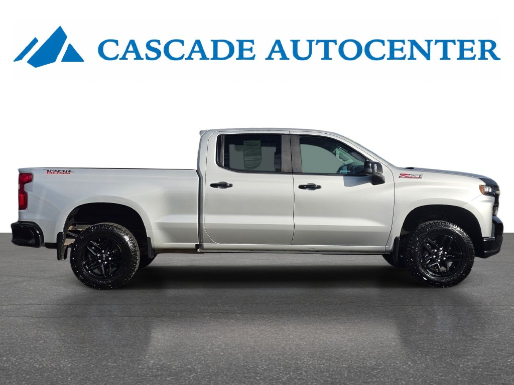 Photo 11 of this Chevrolet Silverado 1500